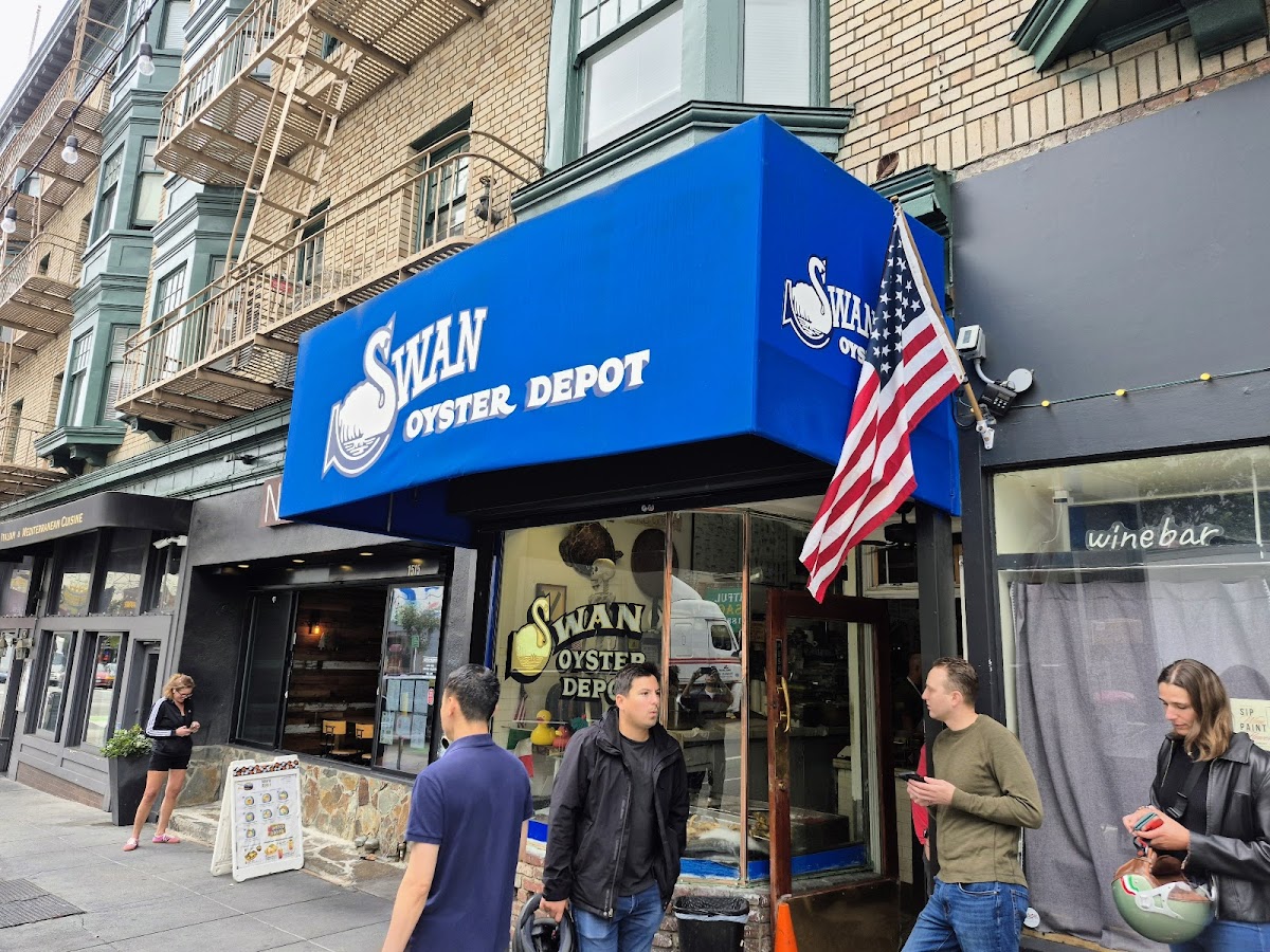 Swan Oyster Depot restaurant