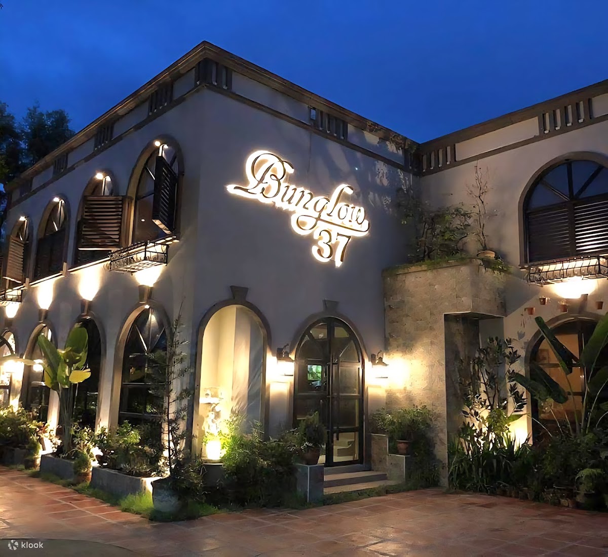 Bunglow37 restaurant