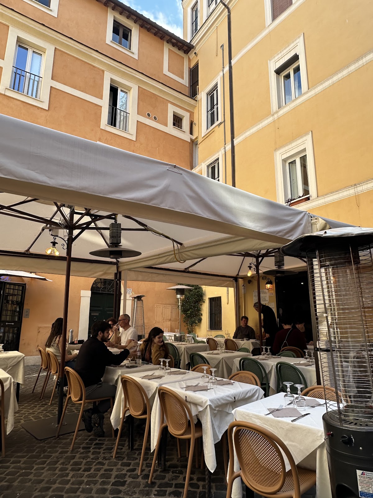Iari The Vino restaurant