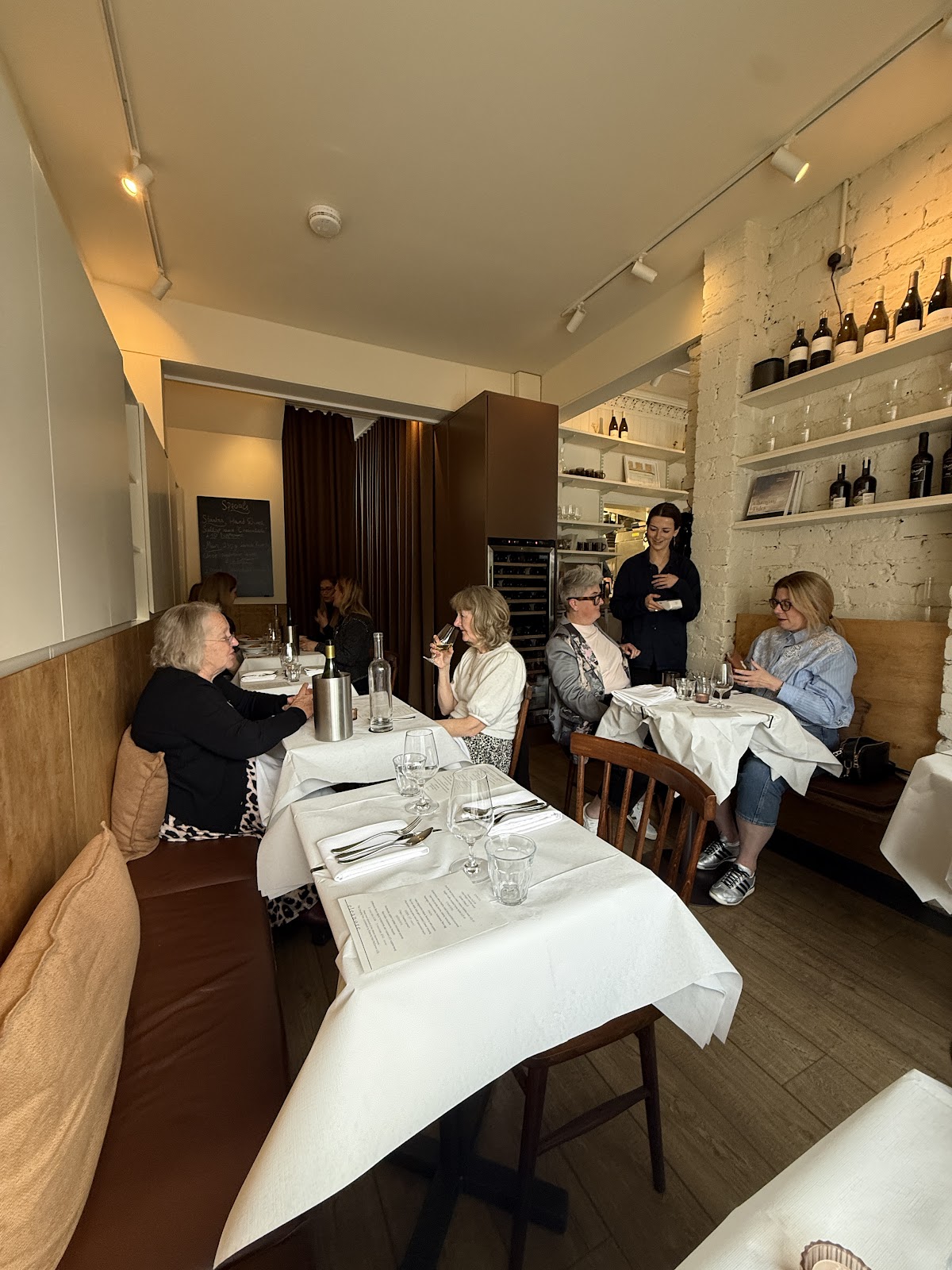 Eleanore restaurant