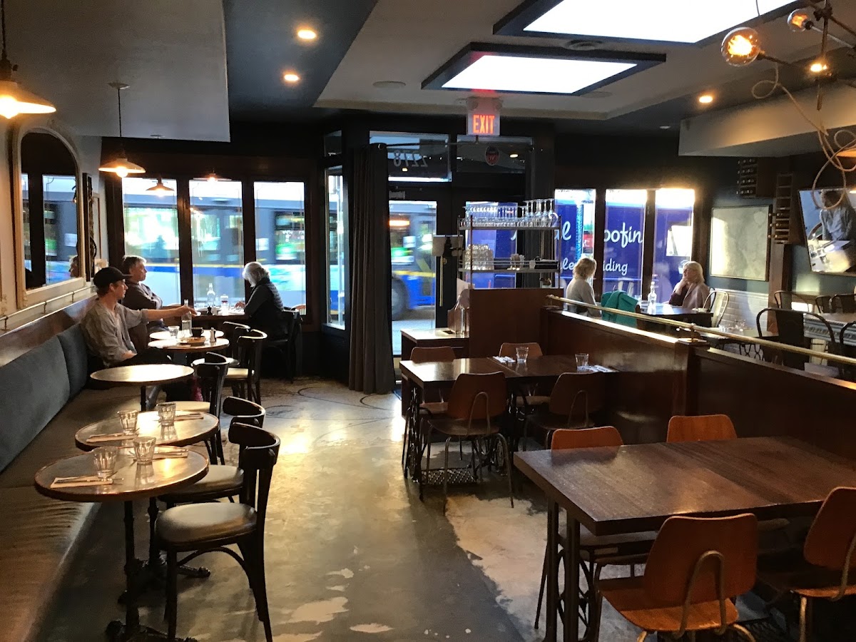 Au Comptoir restaurant