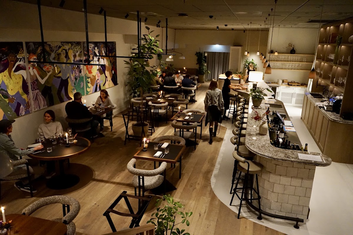 Savage restaurant