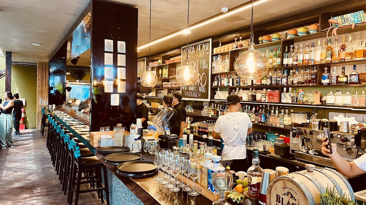 La Mar restaurant