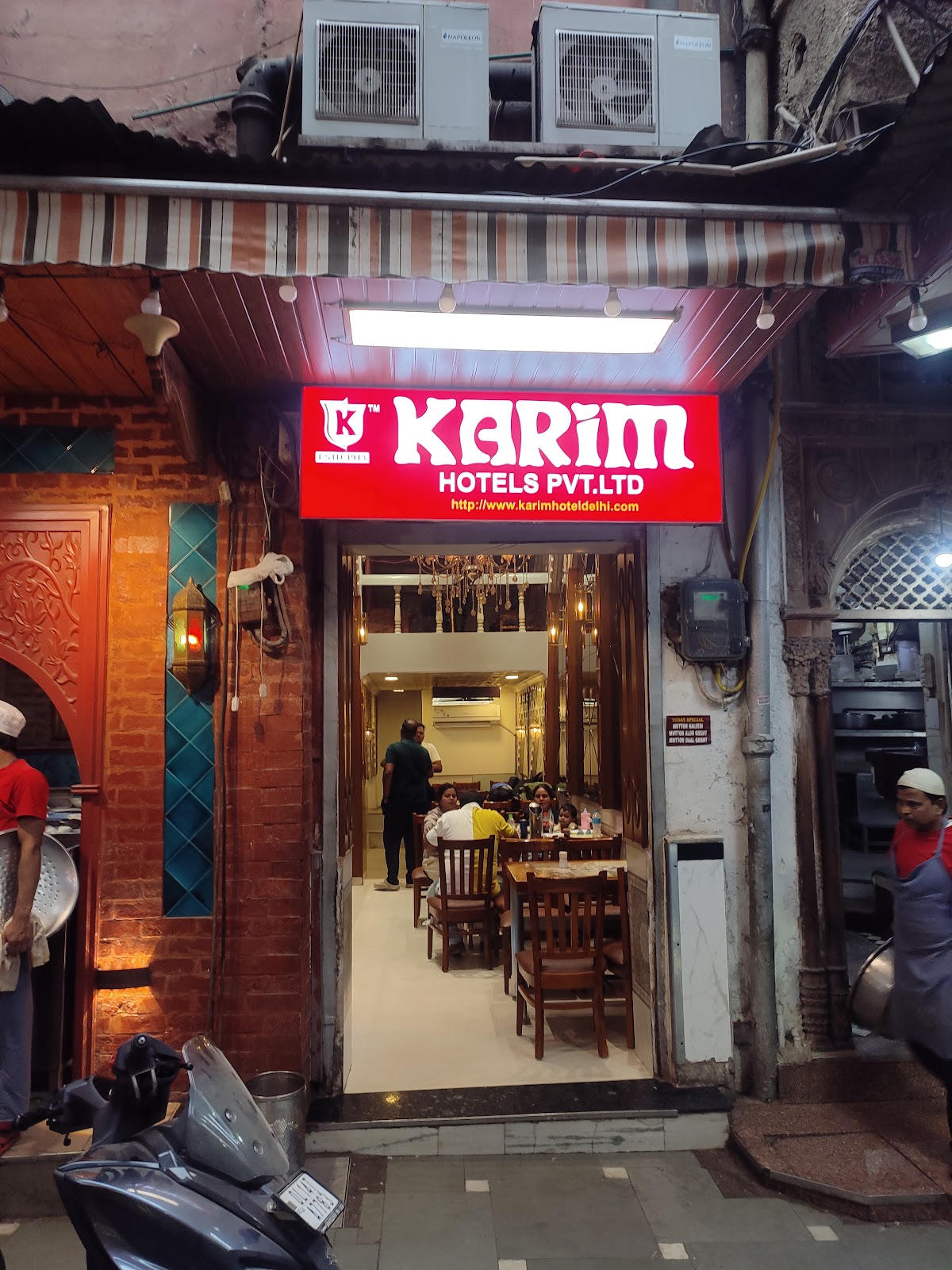 Karim's restaurant